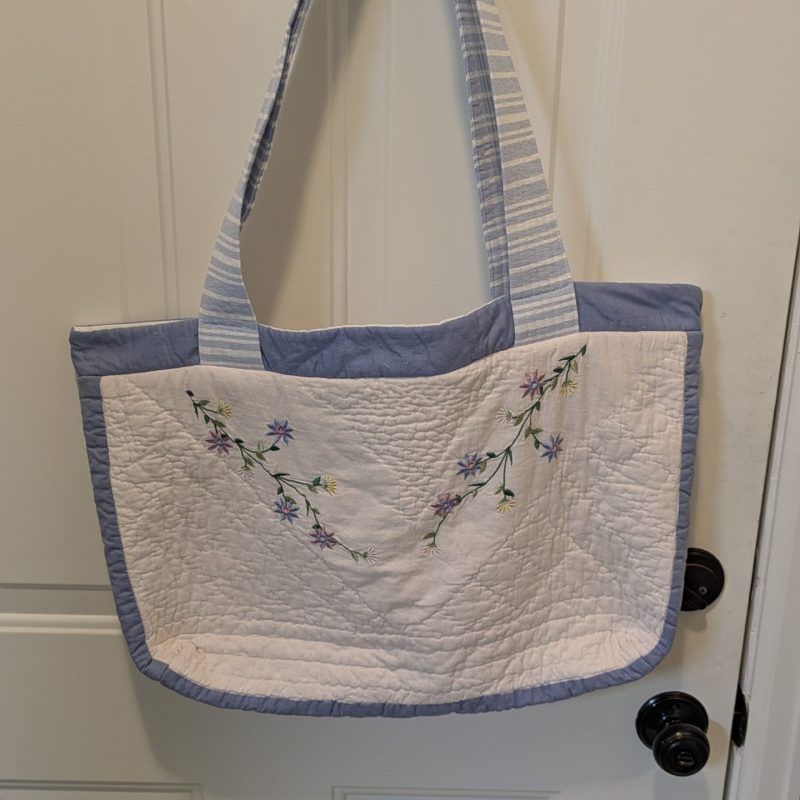 Christmas Gift Pak – Quilted Weekender Tote Set  Includes Coordinating Tote Bag, Makeup Bag, Wallet & Keychain