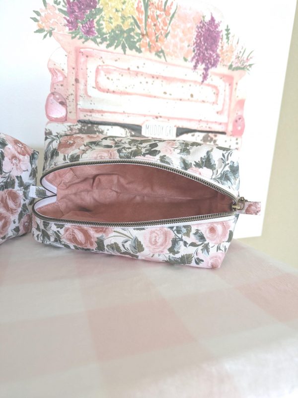Vintage Rose Quilted Makeup Bag Handmade - Image 4
