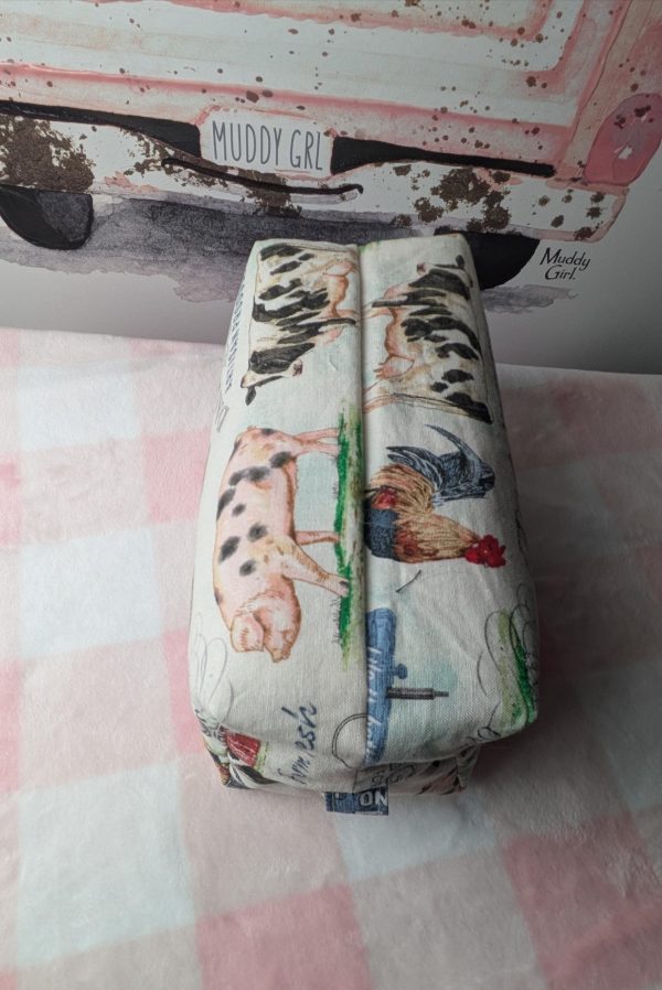 Country Farmhouse Quilted Makeup Bag Handmade - Image 3