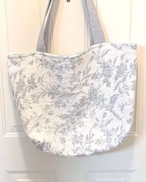 Quilted Weekender Bag Williamsburg Blue